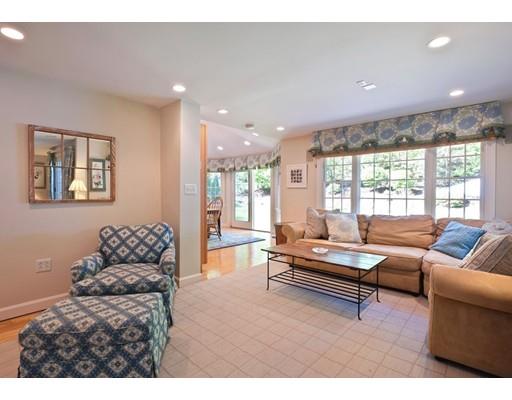 15 Jackson Rd, Wellesley, MA 02481 photo 10