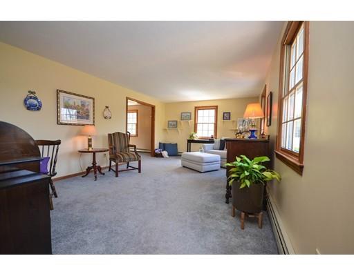 10 Houghton Rd, Sutton, MA 01590 photo 4