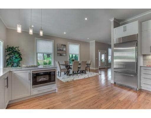66 Perry St #2, Brookline, MA 02446 photo 3
