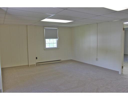 686 Elm St, West Springfield, MA 01089 photo 16