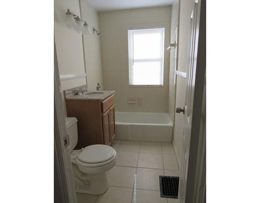 106 Balfour Dr, Springfield, MA 01118 photo 6