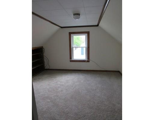 106 Balfour Dr, Springfield, MA 01118 photo 11