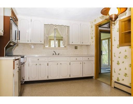 49 Hamilton Ave, Dedham, MA 02026 photo 4