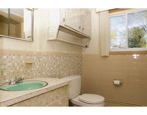 49 Hamilton Ave, Dedham, MA 02026 photo 6