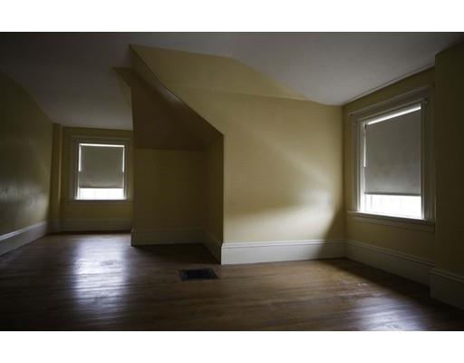 7 Endicott St, Beverly, MA 01915 photo 12