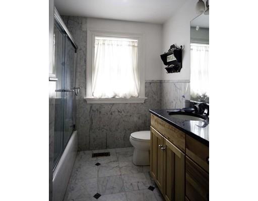 7 Endicott St, Beverly, MA 01915 photo 8