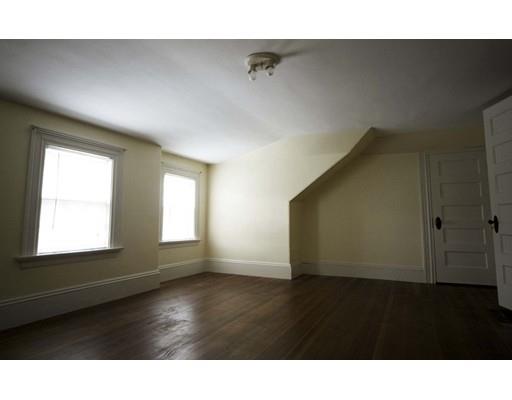 7 Endicott St, Beverly, MA 01915 photo 10