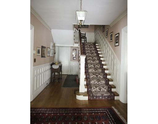 7 Endicott St, Beverly, MA 01915 photo 4