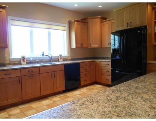 3 Blackford Dr, Atkinson, NH 03811 photo 5