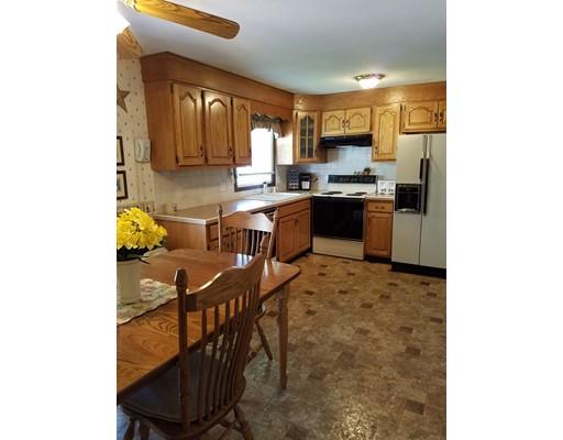 29 Anson, Chicopee, MA 01020 photo 4