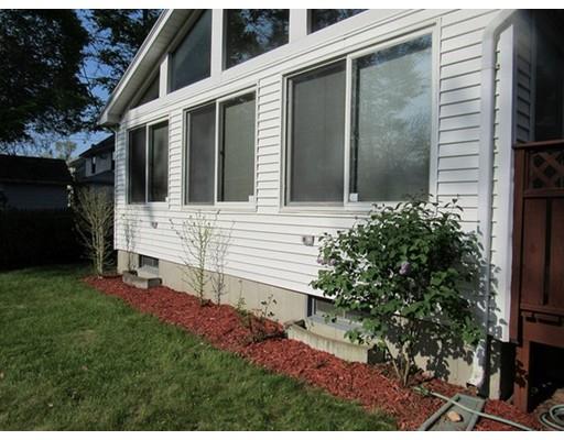 96 Belvidere St, Springfield, MA 01108 photo 8