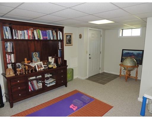 15 Onset St, Worcester, MA 01604 photo 13