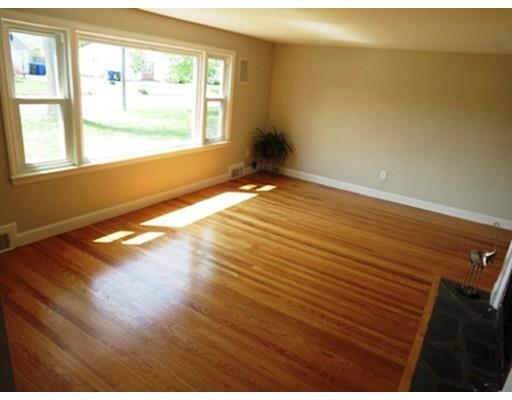 381 Abbott St, Springfield, MA 01118 photo 18
