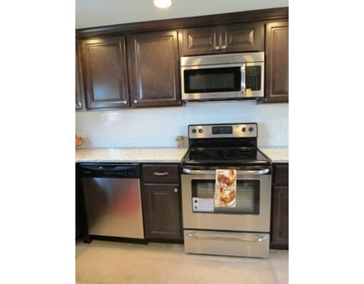381 Abbott St, Springfield, MA 01118 photo 12