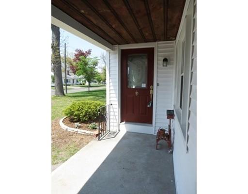 381 Abbott St, Springfield, MA 01118 photo 24