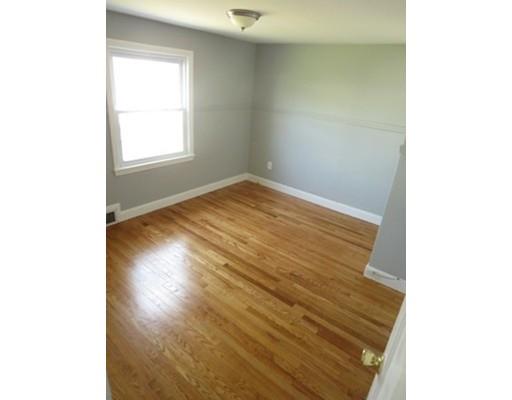 381 Abbott St, Springfield, MA 01118 photo 7