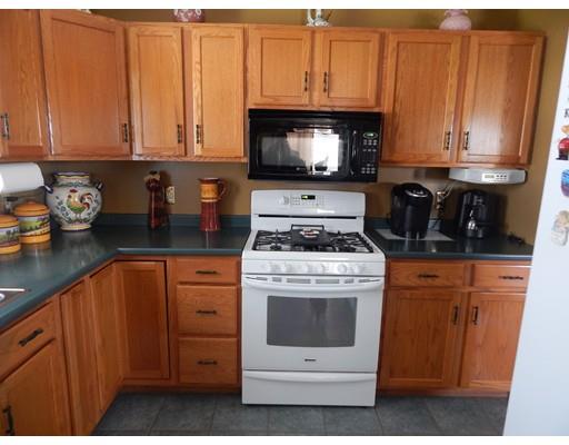133 Florence St, Fall River, MA 02720 photo 4