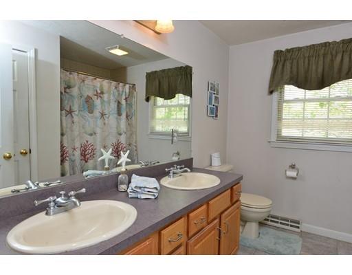 44 Pine Tree Ln, Raynham, MA 02767 photo 16