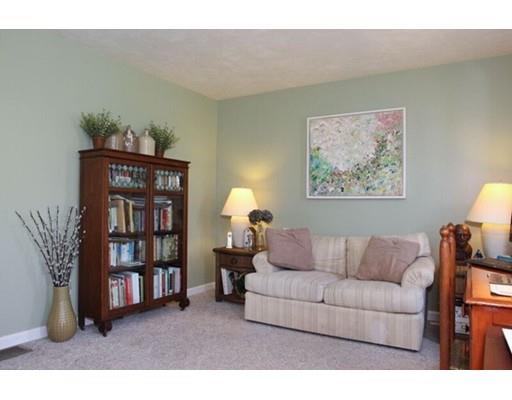 40 Wildflower Dr, Sutton, MA 01590 photo 13