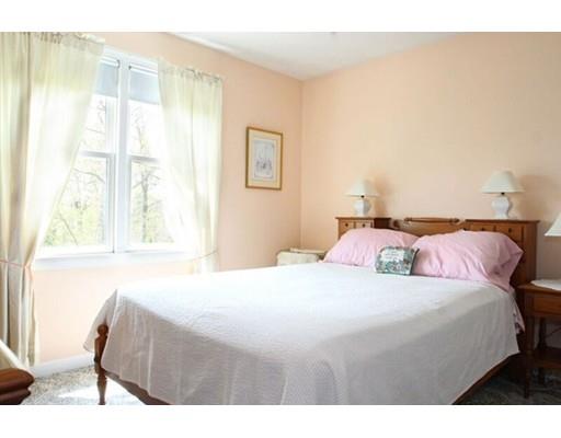 40 Wildflower Dr, Sutton, MA 01590 photo 16