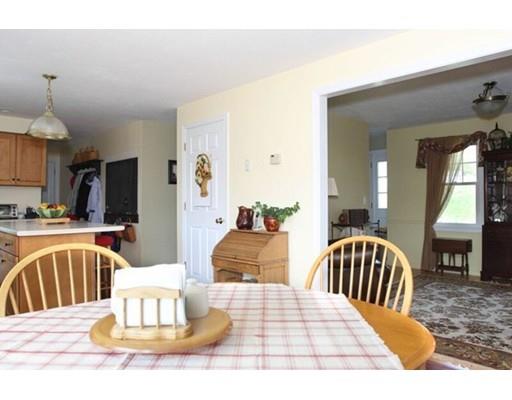 40 Wildflower Dr, Sutton, MA 01590 photo 7