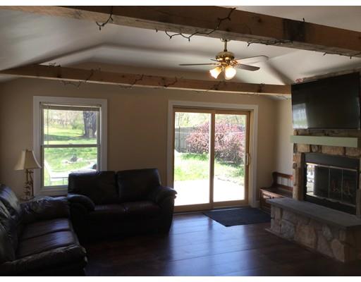 38 Milford St, Upton, MA 01568 photo 2