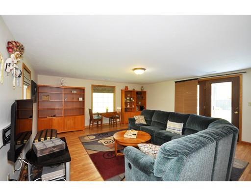 83 Brooks St, Maynard, MA 01754 photo 2