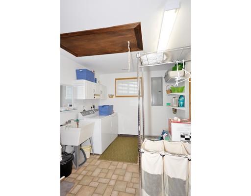 83 Brooks St, Maynard, MA 01754 photo 5
