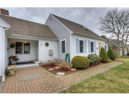 35 Meadowbrook Rd, Mashpee, MA 02649 photo 2