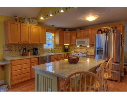 35 Meadowbrook Rd, Mashpee, MA 02649 photo 3