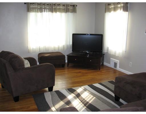 263 Dorset St, Springfield, MA 01108 photo 9