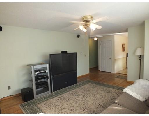 5 Danaher Cir, Springfield, MA 01118 photo 3