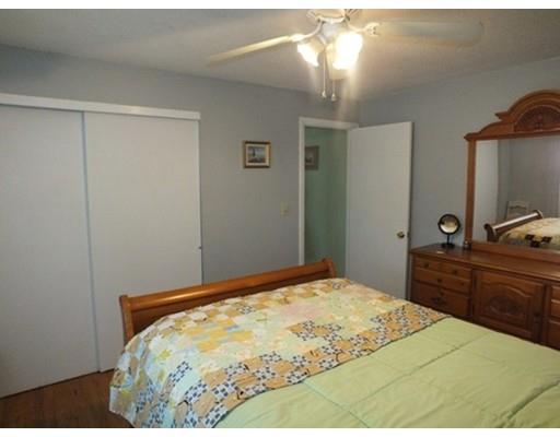5 Danaher Cir, Springfield, MA 01118 photo 8