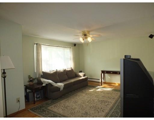 5 Danaher Cir, Springfield, MA 01118 photo 2