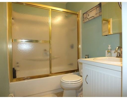 5 Danaher Cir, Springfield, MA 01118 photo 10