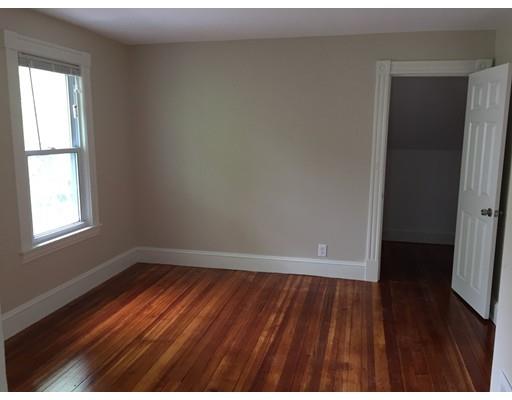 116 Hastings St, Springfield, MA 01104 photo 9
