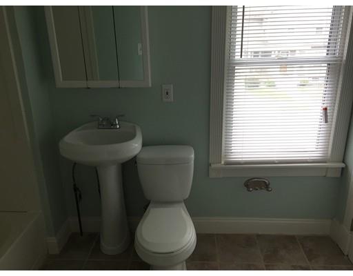 116 Hastings St, Springfield, MA 01104 photo 8