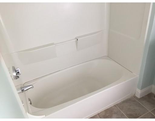 116 Hastings St, Springfield, MA 01104 photo 7