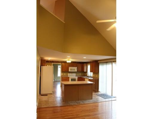 104 Zenith Dr, Worcester, MA 01602 photo 9