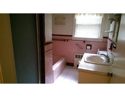 182 Albany St, Fall River, MA 02720 photo 2