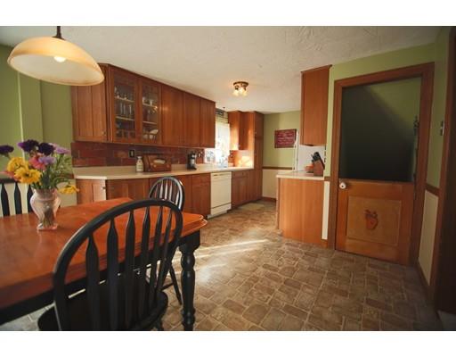 3 Birch Hill Rd, Worcester, MA 01606 photo 2