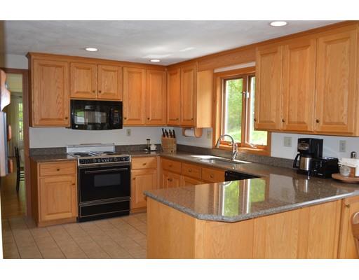 2 Old Stonewall Ave, Danvers, MA 01923 photo 9