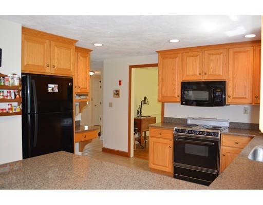 2 Old Stonewall Ave, Danvers, MA 01923 photo 10
