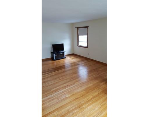 73 Kirk Dr, Springfield, MA 01109 photo 6