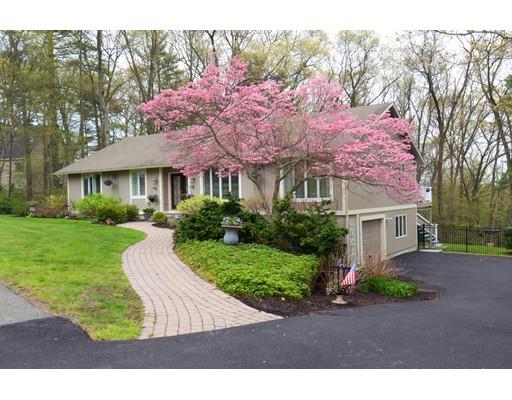 7 Treetops Ln, Danvers, MA 01923 photo 2