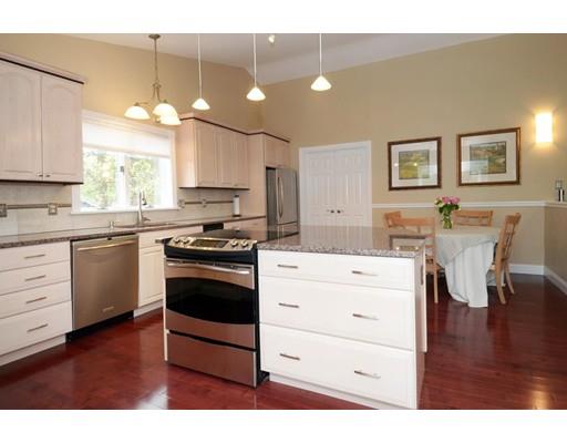 7 Treetops Ln, Danvers, MA 01923 photo 4