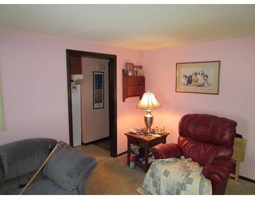 89 Clement St, Springfield, MA 01118 photo 8