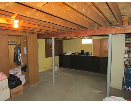 89 Clement St, Springfield, MA 01118 photo 14