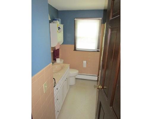 89 Clement St, Springfield, MA 01118 photo 10