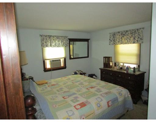 89 Clement St, Springfield, MA 01118 photo 11